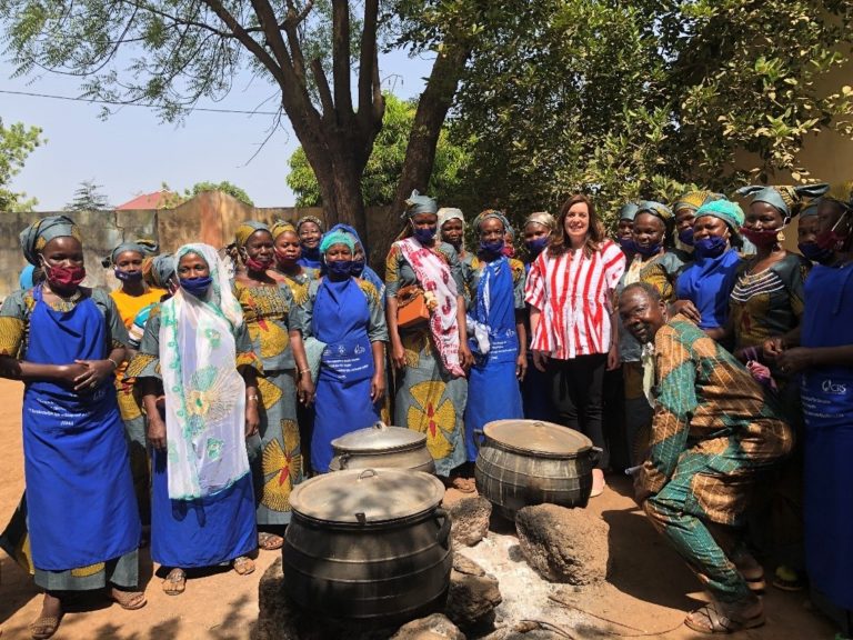 Social : L’ambassadeur Fitzsimmons mesure l’impact des projets financés par les Etats Unis au nord Togo